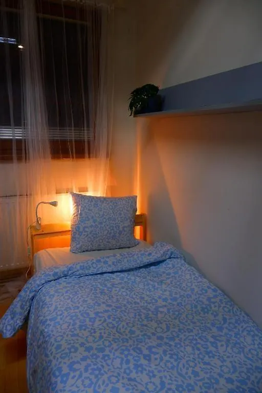 Apartmans And Rooms With Parking Turgenevova - Olomoucka Brno