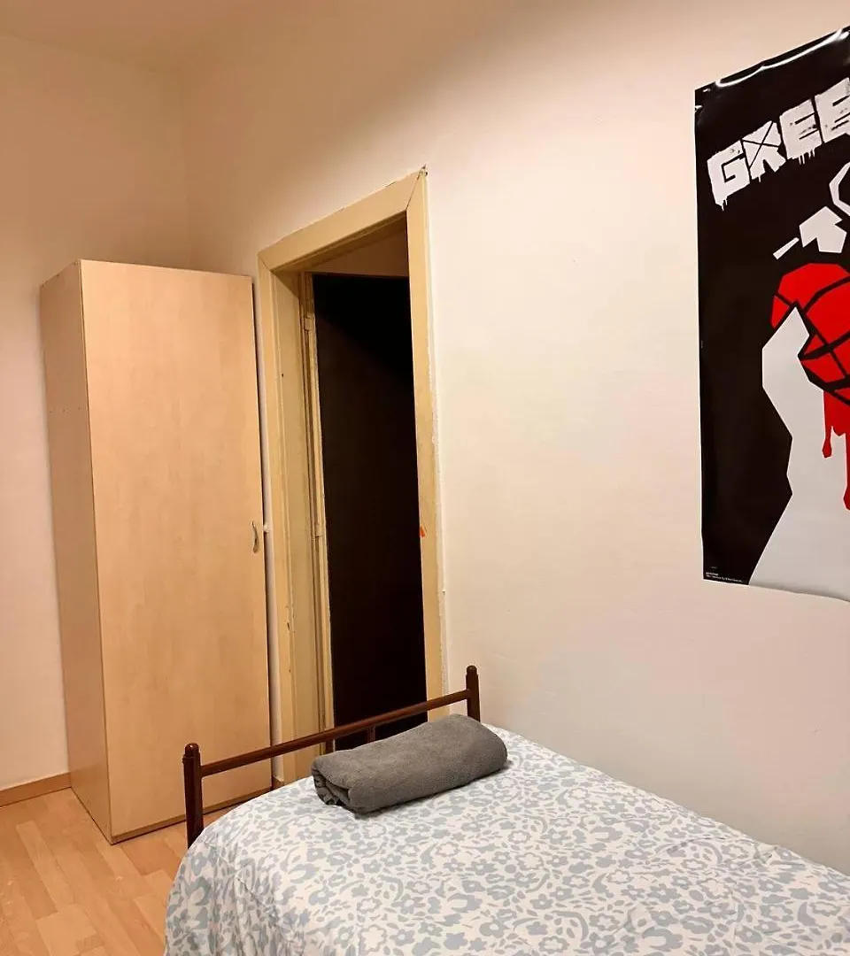 Hostel Rooms A Parkovani Turgenevova - Olomoucka Brno Czech Republic