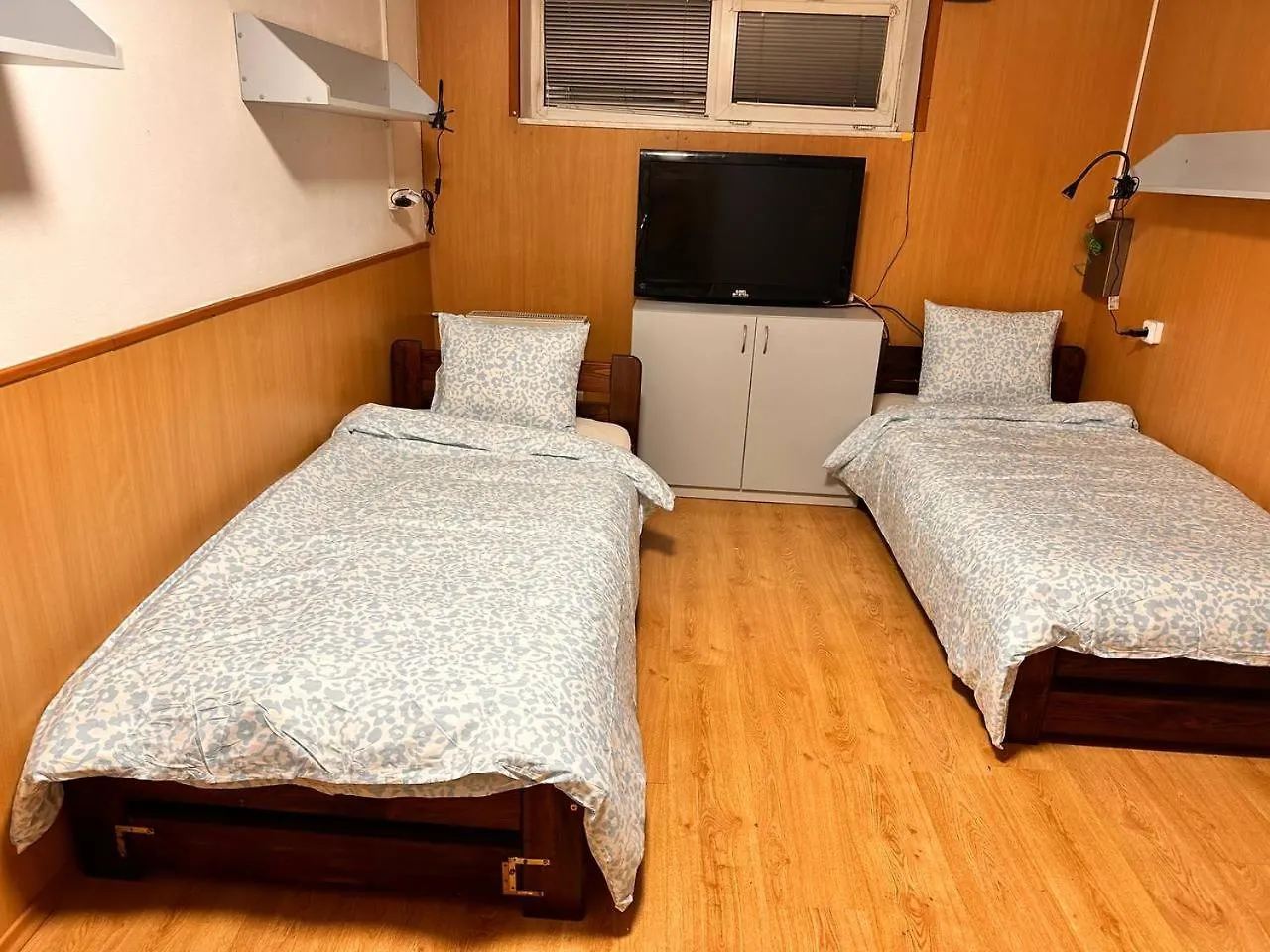 Rooms A Parkovani Turgenevova - Olomoucka Brno Hostel